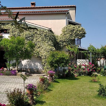 Apartment Sasa Bozac Porec Esterno foto